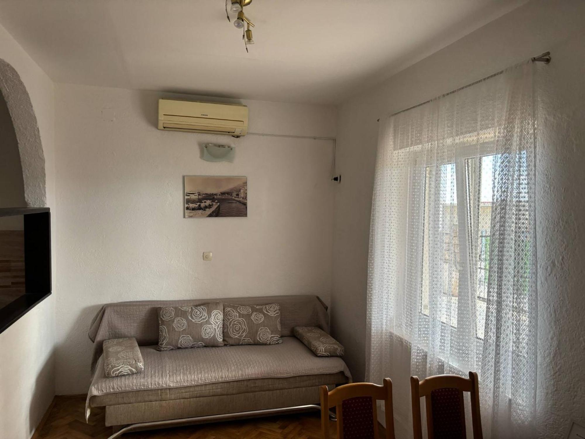 Apartments & Room Madi 塞尼 外观 照片